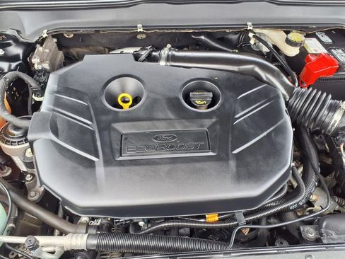 Used 2016 Ford Fusion SE AWD/4WD image 16