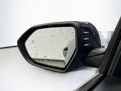 Used 2024 Hyundai Kona Limited AWD/4WD image 16