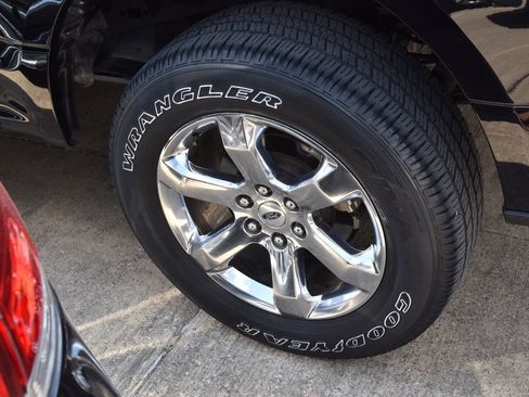 Used 2020 Ford F150 XLT w/ Equipment Group 302A Luxury AWD/4WD image 11