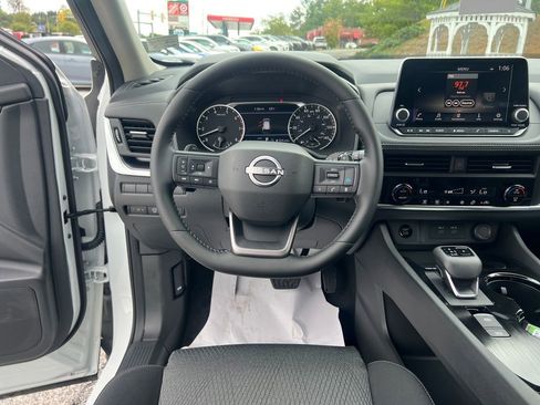 New 2026 Nissan Rogue SV image 14