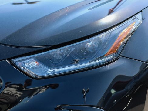 Certified 2024 Toyota Highlander XSE FWD image 26