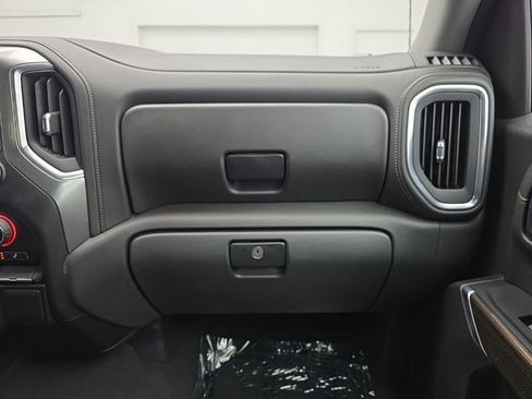 Used 2019 Chevrolet Silverado 1500 LT w/ All-Star Edition image 37