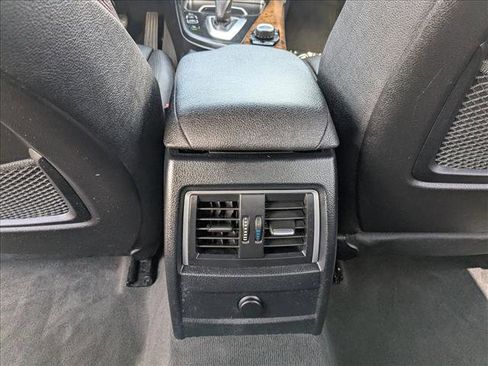 Used 2018 BMW 330i Sedan RWD image 17