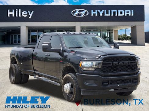 Used 2024 RAM 3500 Tradesman AWD/4WD image 2