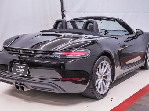 Used 2018 Porsche 718 Boxster S image 5