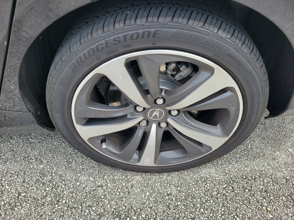 Used 2025 Acura TLX w/ Technology Package FWD image 5