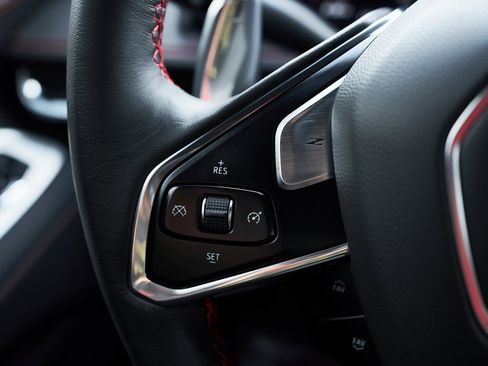 Used 2020 Chevrolet Corvette Stingray Coupe w/ 1LT image 45