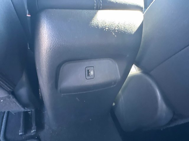 Used 2022 Nissan Sentra SV w/ All-Weather Package FWD image 16