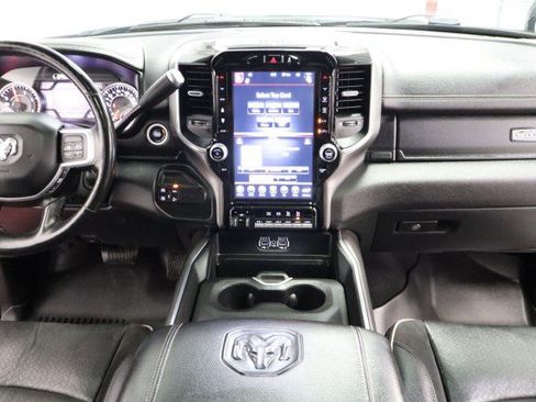 Used 2020 RAM 2500 Laramie w/ Night Edition AWD/4WD image 7