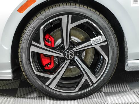 New 2025 Volkswagen GTI SE image 21
