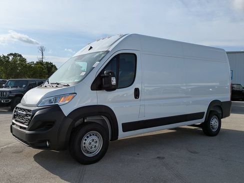 New 2026 RAM ProMaster 2500 w/ Premium Convenience Group FWD image 6