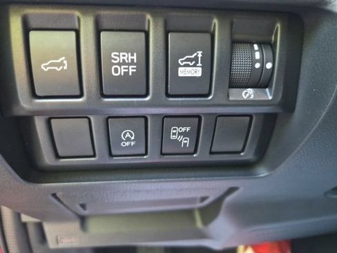Used 2022 Subaru Forester Premium AWD/4WD image 28