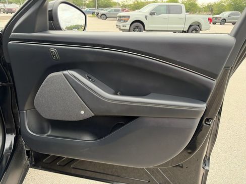 Used 2025 Ford Mustang Mach-E Premium AWD/4WD image 9