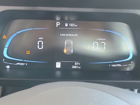 Certified 2025 Hyundai Elantra Sport FWD image 10