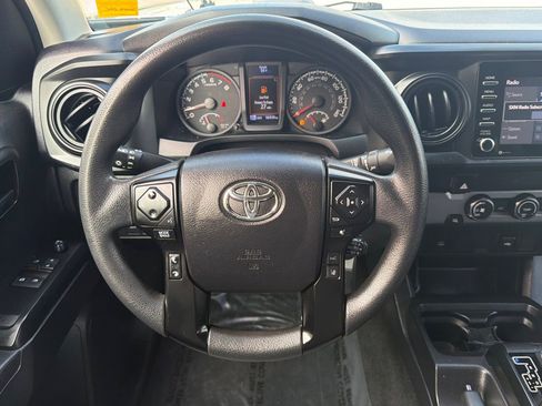 Certified 2022 Toyota Tacoma SR image 18