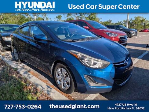 Used 2016 Hyundai Elantra SE image 4
