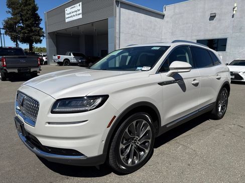 Certified 2023 Lincoln Nautilus Reserve w/ Equipment Group 201A FWD image 6