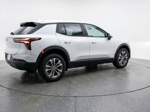 Used 2025 Chevrolet Equinox LT image 9