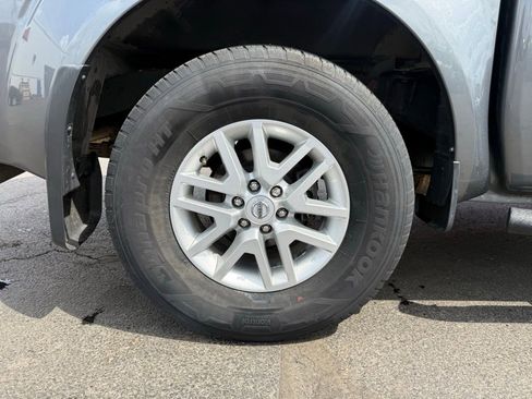 Used 2020 Nissan Frontier SV RWD image 43