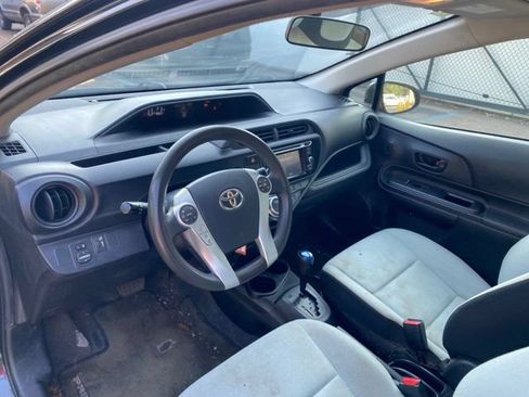 Used 2016 Toyota Prius C One FWD image 16