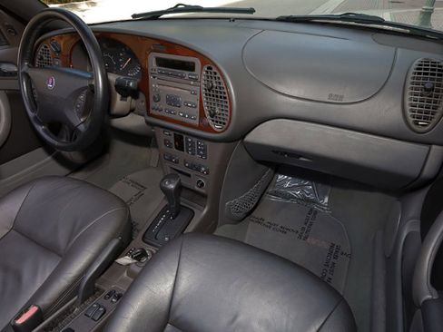Used 2003 Saab 9-3 SE FWD image 35