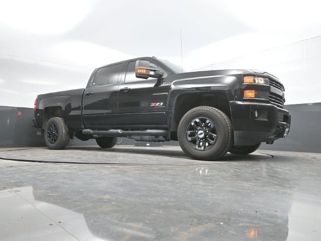 Used 2017 Chevrolet Silverado 2500 LTZ w/ Midnight Edition AWD/4WD image 46
