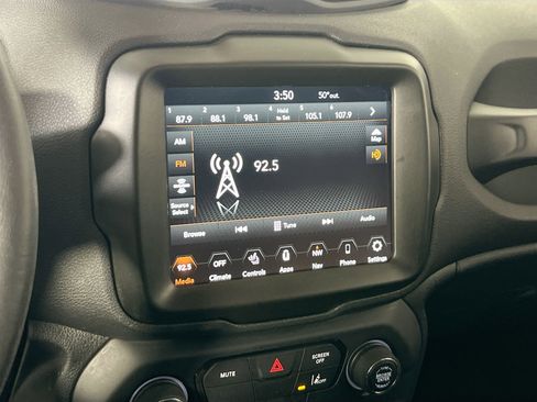 Used 2022 Jeep Renegade Latitude w/ Convenience Group image 15