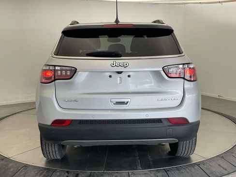Used 2024 Jeep Compass Limited AWD/4WD image 6