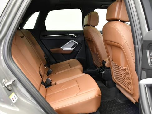 Used 2025 Audi Q3 2.0T Premium w/ Convenience Package image 53