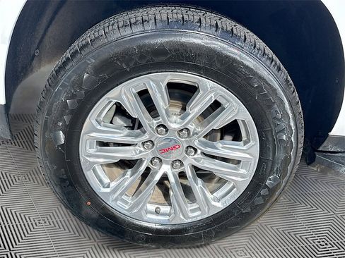 Used 2021 GMC Yukon XL SLT image 34