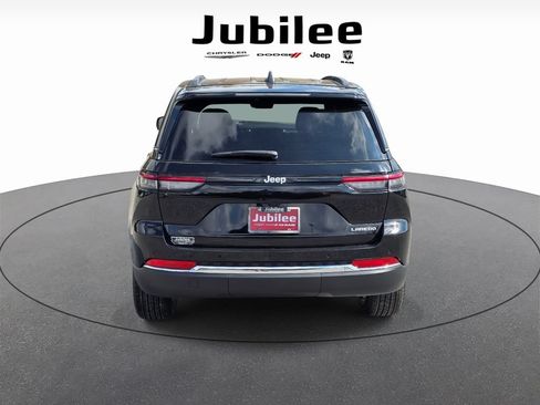 New 2025 Jeep Grand Cherokee Laredo X w/ Luxury Tech Group I RWD image 3