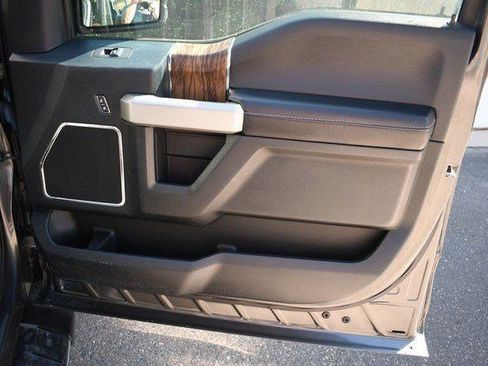 Used 2020 Ford F150 Lariat image 22