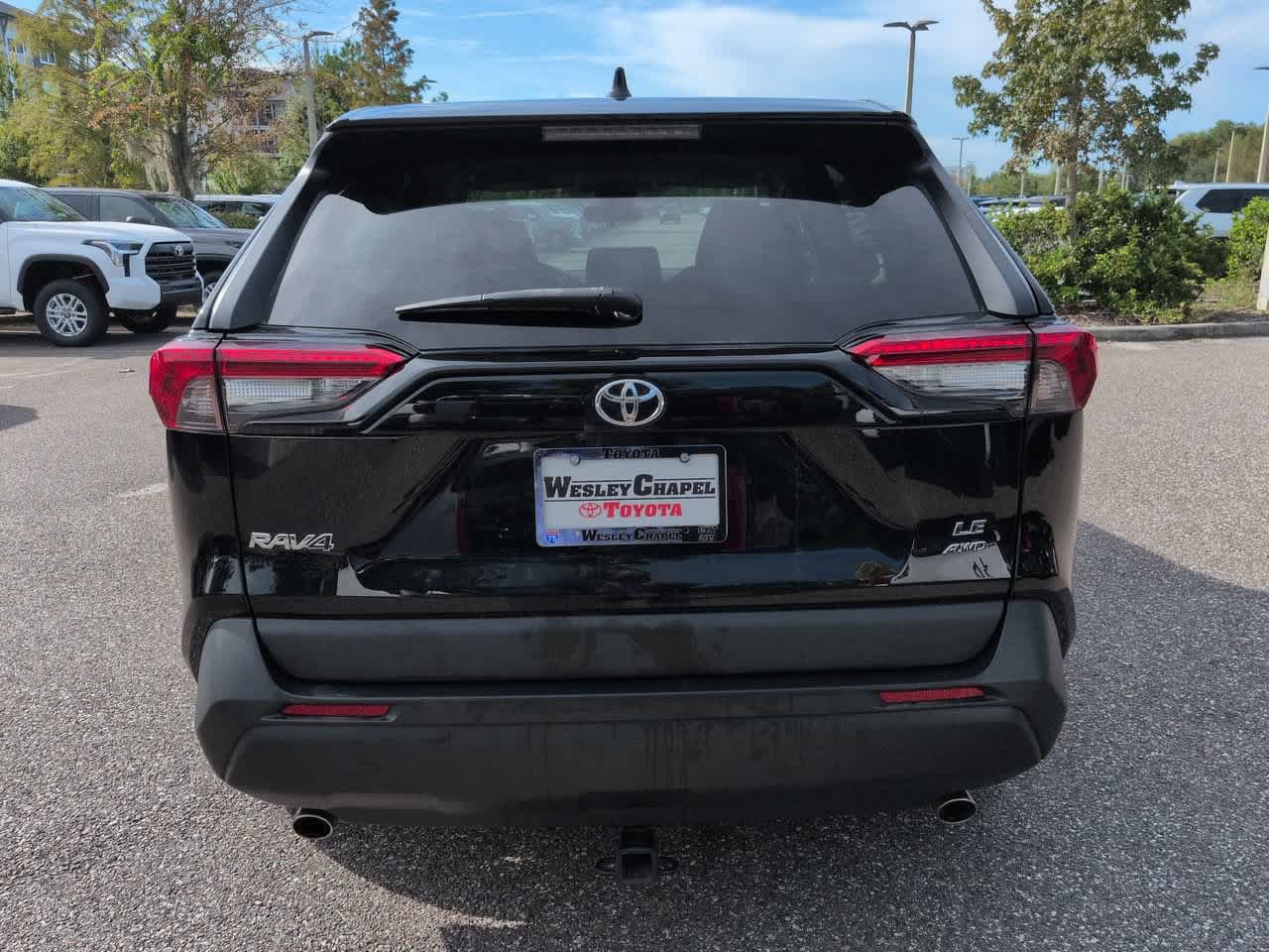 Certified 2023 Toyota RAV4 LE AWD/4WD image 5