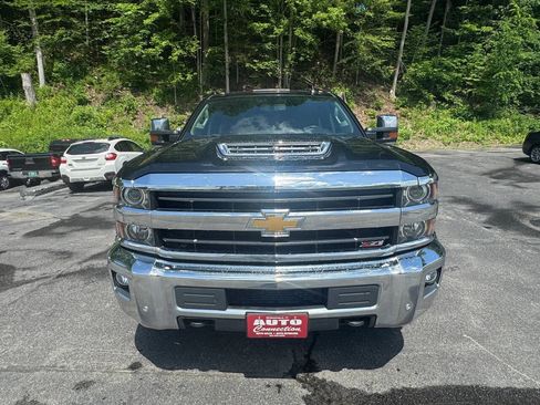 Used 2019 Chevrolet Silverado 3500 LTZ w/ Duramax Plus Package AWD/4WD image 2