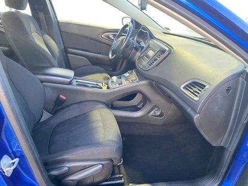 Used 2015 Chrysler 200 Limited w/ Convenience Group FWD image 15