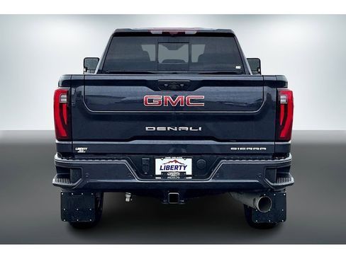 Used 2025 GMC Sierra 3500 Denali w/ Denali Reserve Package image 5