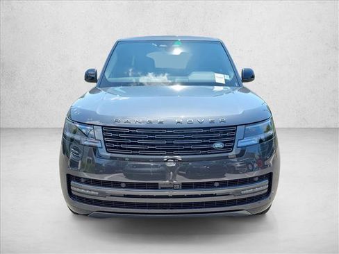 New 2025 Land Rover Range Rover Long Wheelbase SE image 2