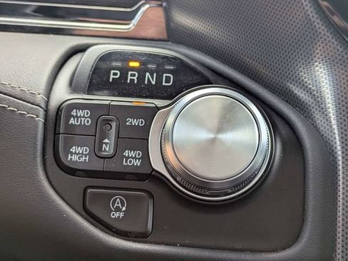 Used 2024 RAM 1500 Limited AWD/4WD image 29