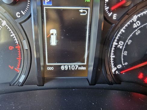 Used 2020 Toyota 4Runner SR5 image 41