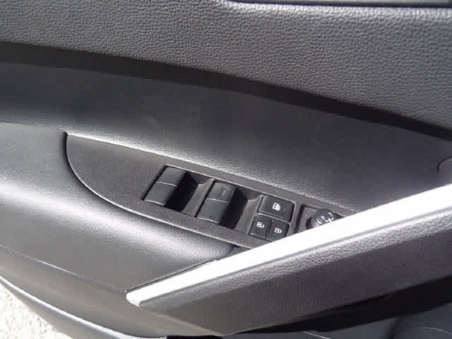 Certified 2026 Toyota Corolla Cross XLE FWD image 4