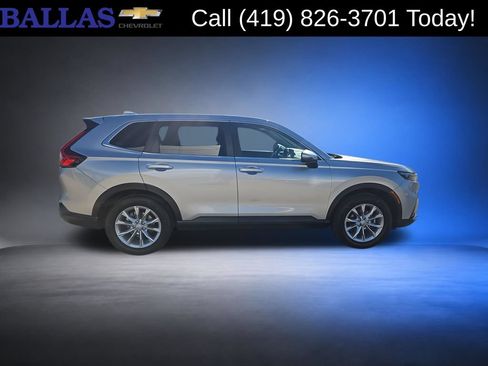 Used 2025 Honda CR-V EX image 9