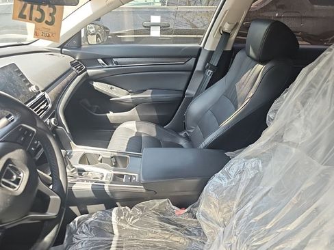 Used 2018 Honda Accord EX-L image 9