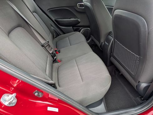 Certified 2024 Hyundai Venue SE FWD image 26