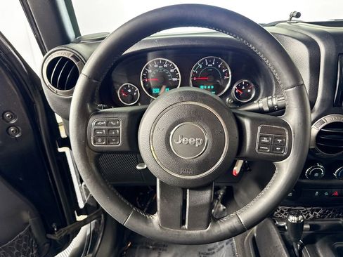 Used 2015 Jeep Wrangler Unlimited Sport w/ Connectivity Group image 11