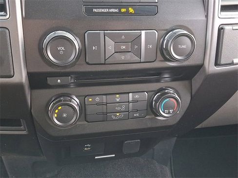 Used 2018 Ford F150 XLT image 16