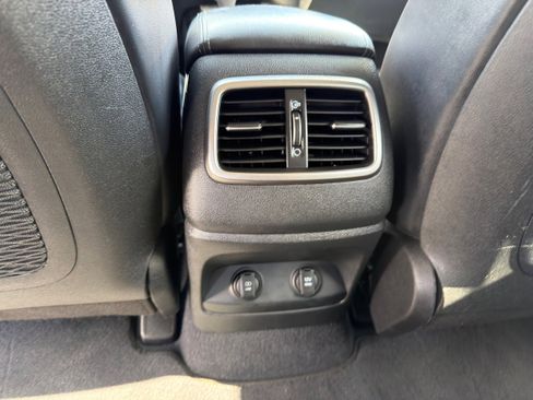 Used 2020 Kia Sorento EX image 22