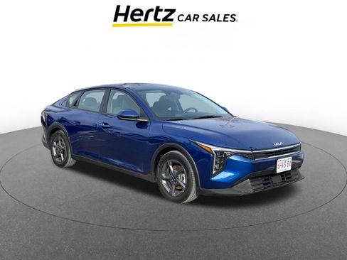 Used 2025 Kia K4 LXS image 1