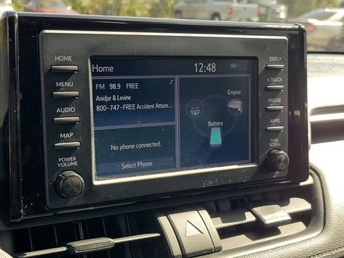 Used 2019 Toyota RAV4 LE image 24