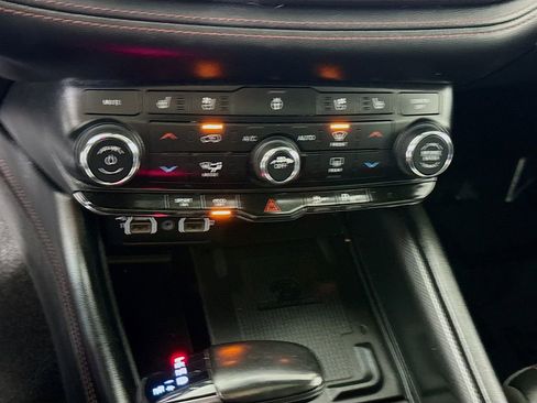 Used 2022 Dodge Durango R/T w/ Blacktop Package image 10