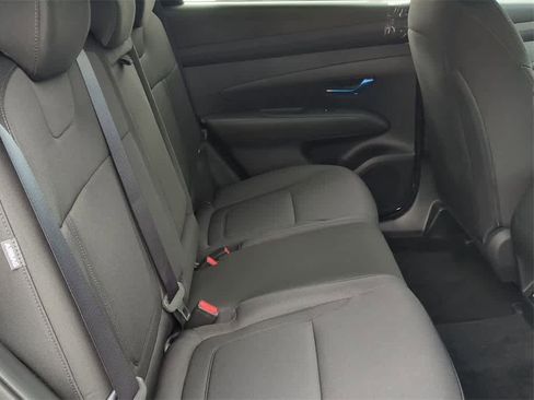 New 2026 Hyundai Tucson SE image 21